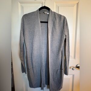 GAP Heather Gray Knit sweater XS